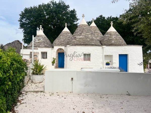 casa indipendente in vendita a Locorotondo