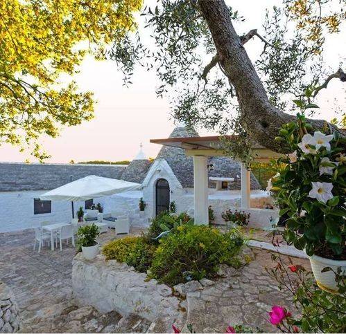 casa indipendente in vendita a Locorotondo