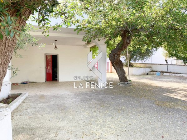 casa indipendente in vendita a Locorotondo