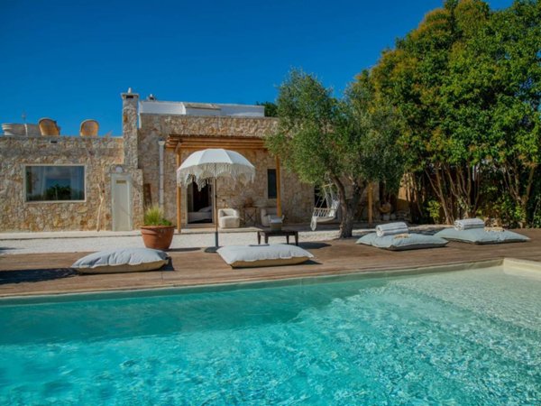 casa indipendente in vendita a Locorotondo