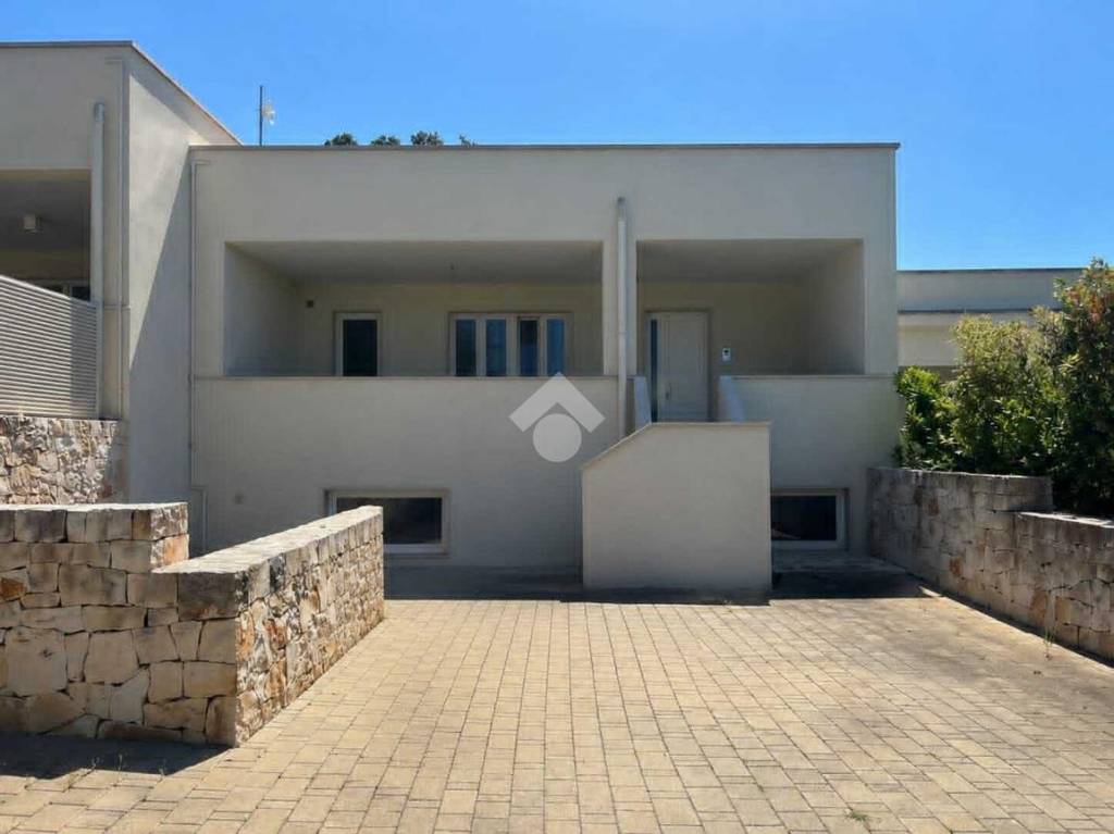 casa indipendente in vendita a Locorotondo