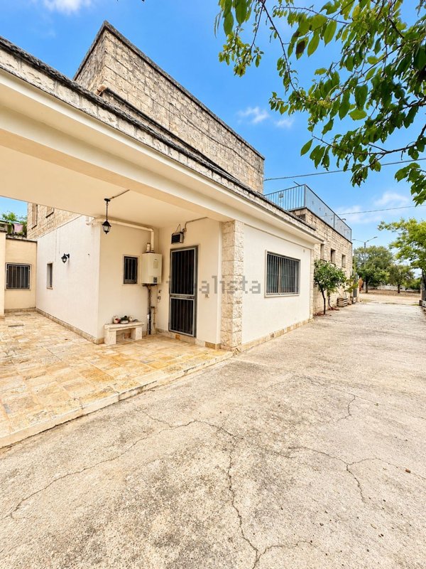 casa indipendente in vendita a Locorotondo in zona San Marco