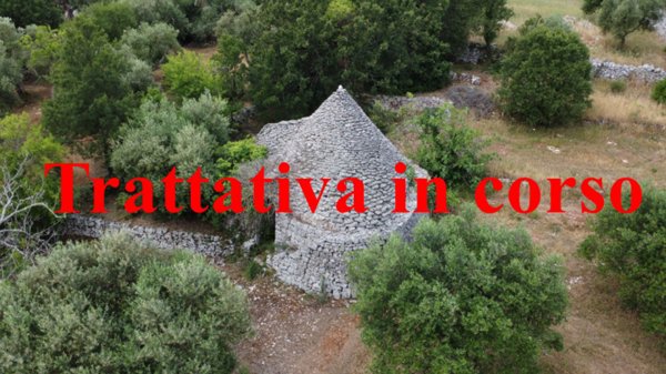 casa indipendente in vendita a Locorotondo