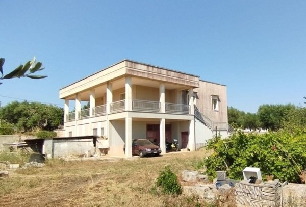 casa indipendente in vendita a Locorotondo in zona Tagaro