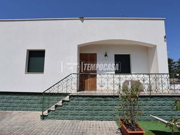 casa indipendente in vendita a Locorotondo