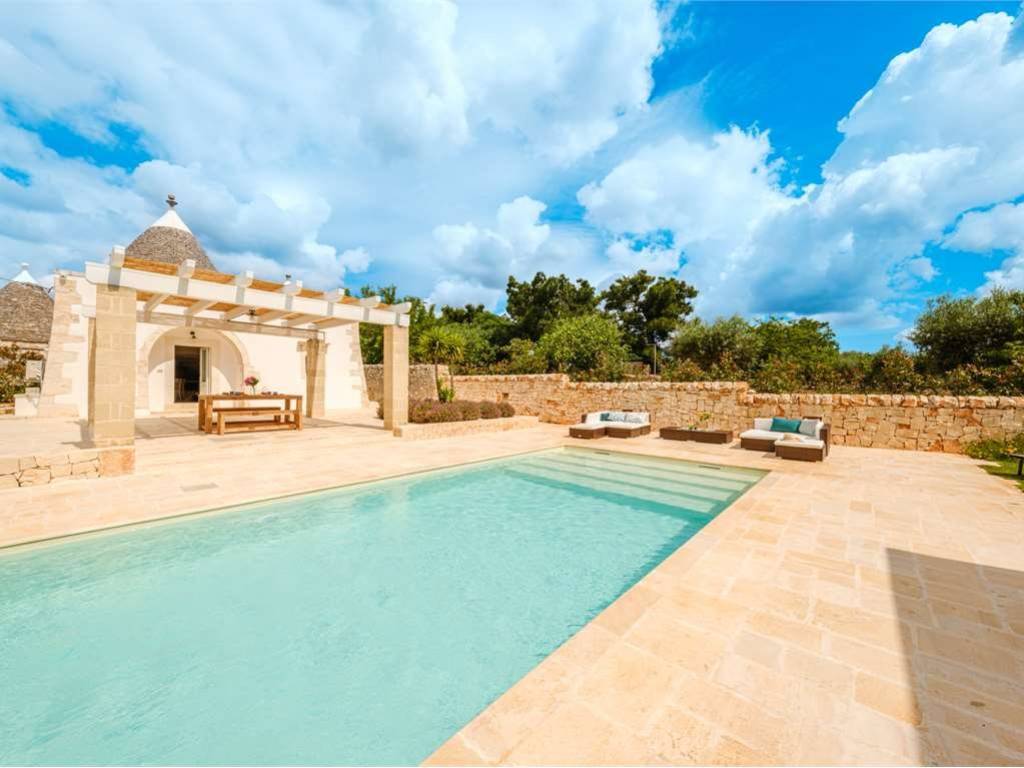 casa indipendente in vendita a Locorotondo