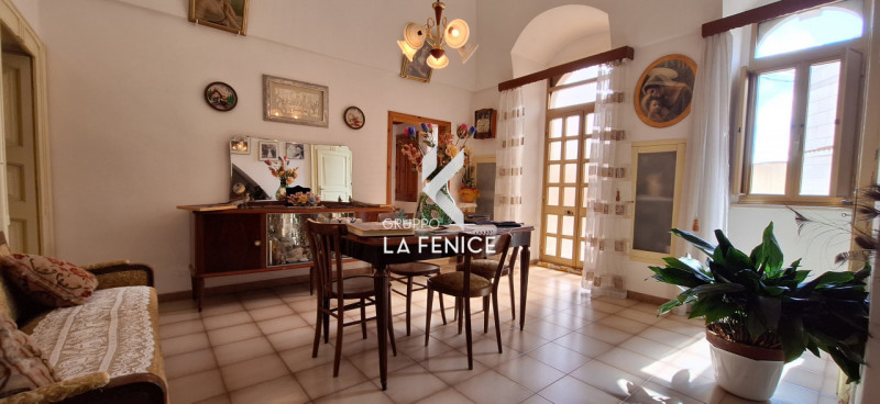 casa indipendente in vendita a Locorotondo in zona Trito