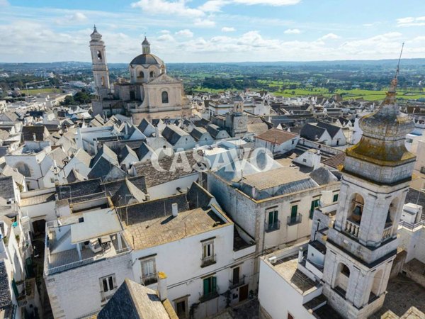 casa indipendente in vendita a Locorotondo