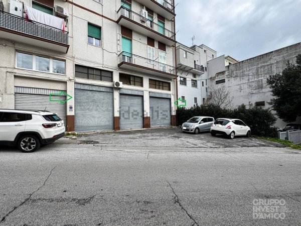 locale commerciale in vendita a Locorotondo