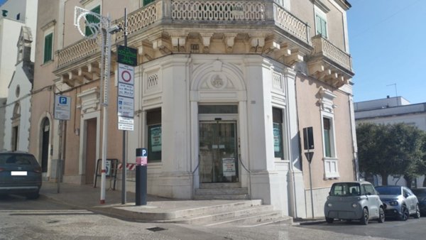 locale commerciale in vendita a Locorotondo