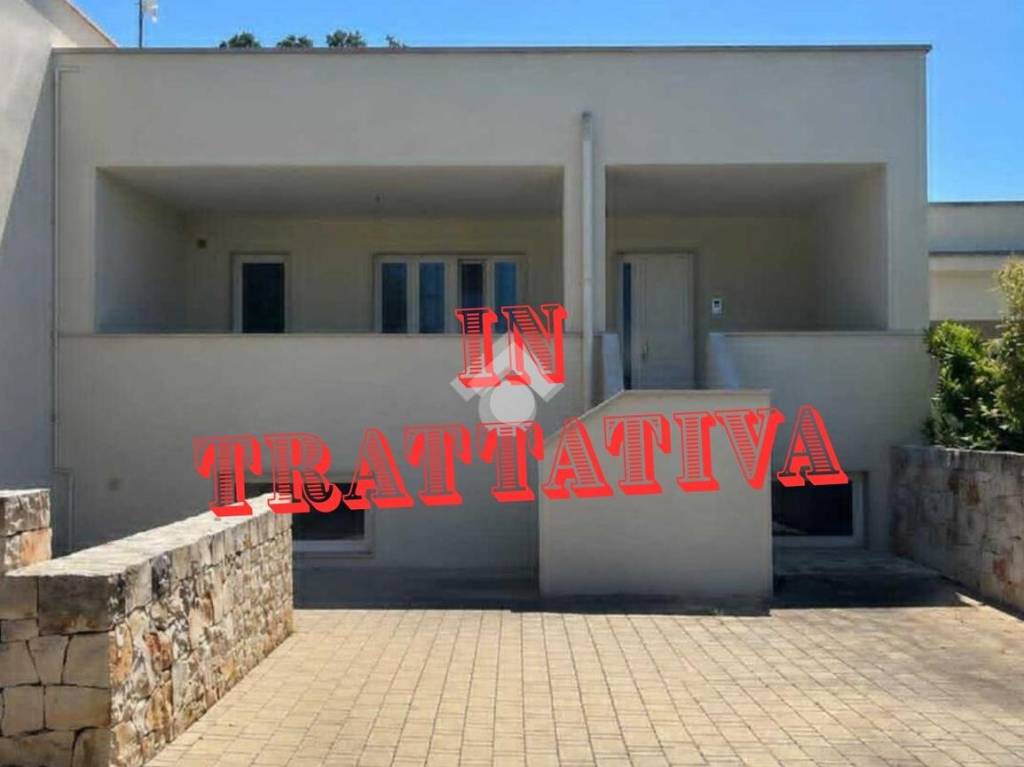 casa indipendente in vendita a Locorotondo