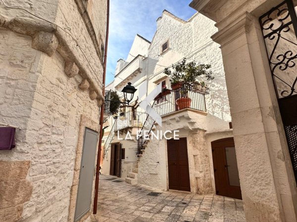 casa indipendente in vendita a Locorotondo
