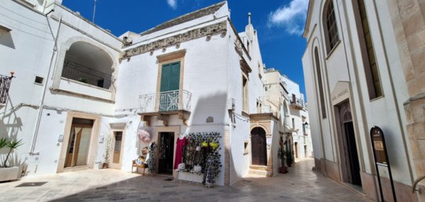casa indipendente in vendita a Locorotondo