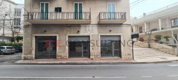 locale commerciale in vendita a Locorotondo