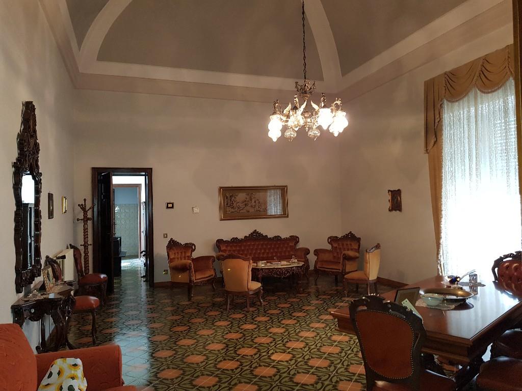 casa indipendente in vendita a Locorotondo