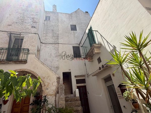 casa indipendente in vendita a Locorotondo