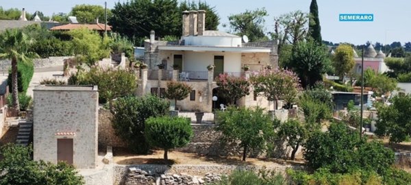 casa indipendente in vendita a Locorotondo