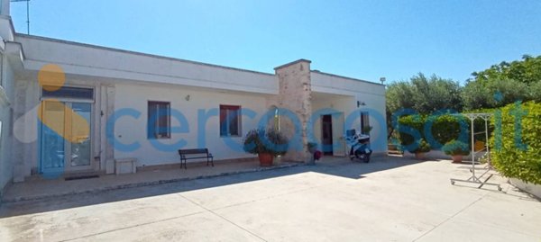 casa indipendente in vendita a Locorotondo