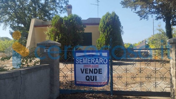casa indipendente in vendita a Locorotondo