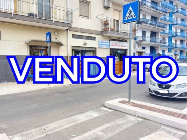 negozio in vendita a Modugno