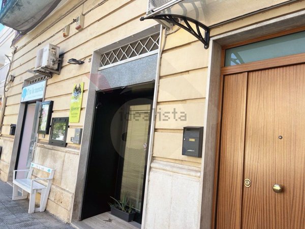 locale commerciale in vendita a Modugno