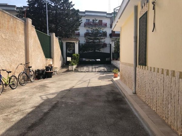 capannone in vendita a Modugno