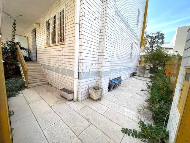 casa indipendente in vendita a Modugno