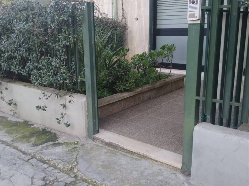 negozio in vendita a Modugno