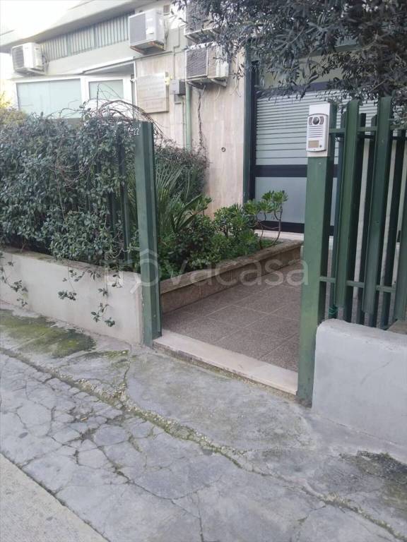 negozio in vendita a Modugno