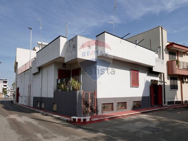 casa indipendente in vendita a Modugno