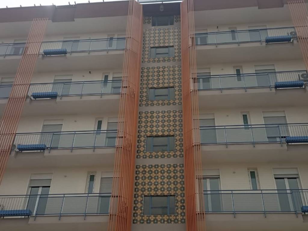intera palazzina in vendita a Modugno