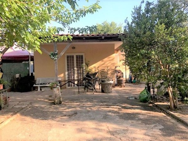 casa indipendente in vendita a Modugno
