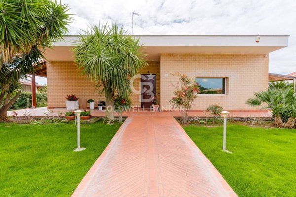 casa indipendente in vendita a Modugno