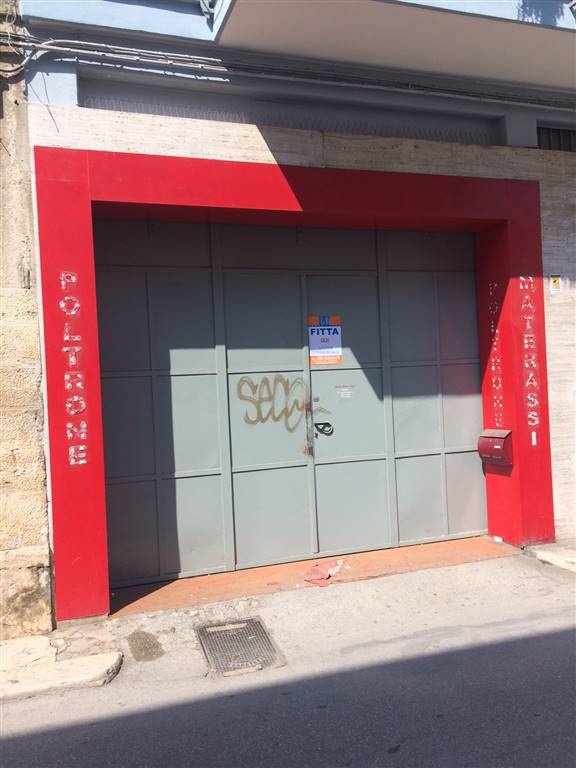 negozio in vendita a Modugno