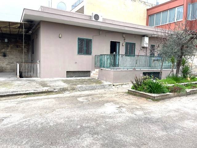 casa indipendente in vendita a Modugno