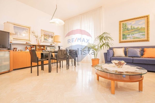 casa indipendente in vendita a Modugno