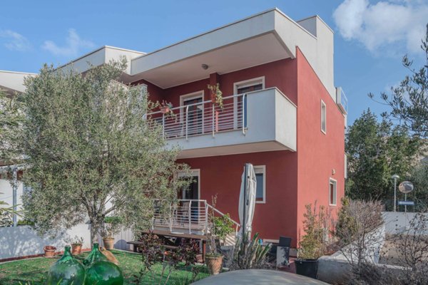 casa indipendente in vendita a Modugno