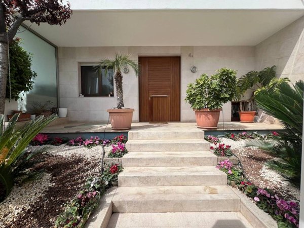 casa indipendente in vendita a Modugno