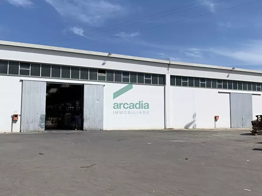 negozio in vendita a Modugno