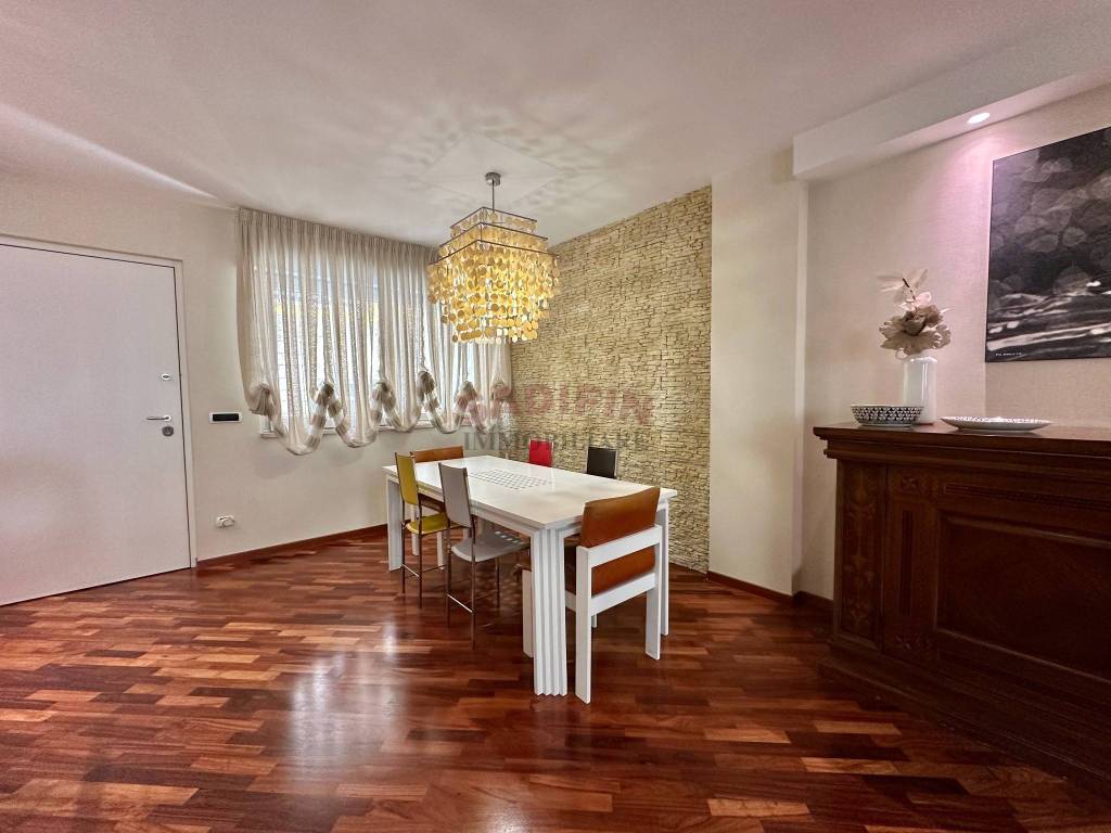 casa indipendente in vendita a Modugno
