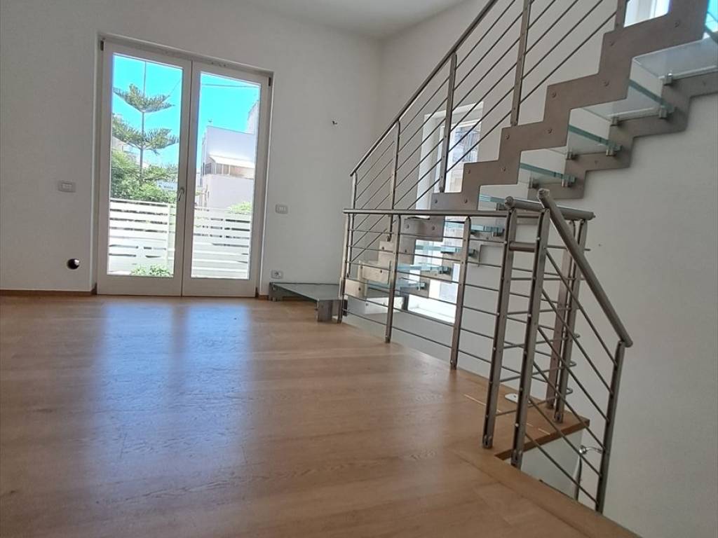 casa indipendente in vendita a Modugno