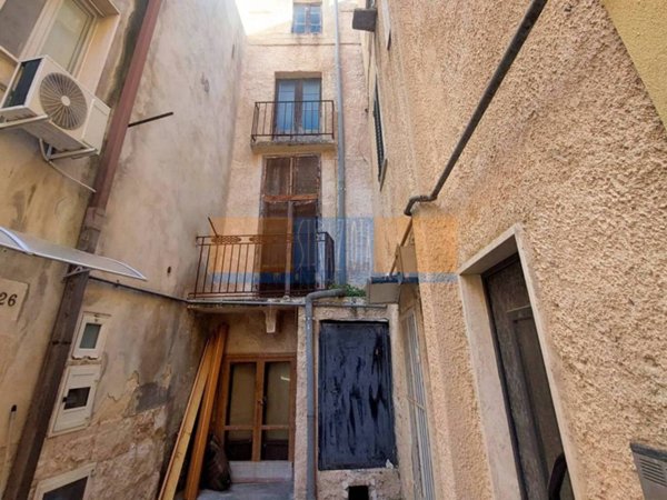 casa indipendente in vendita a Modugno