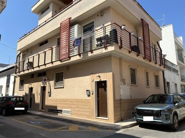 casa semindipendente in vendita a Modugno