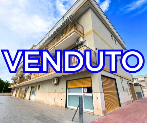 negozio in vendita a Modugno