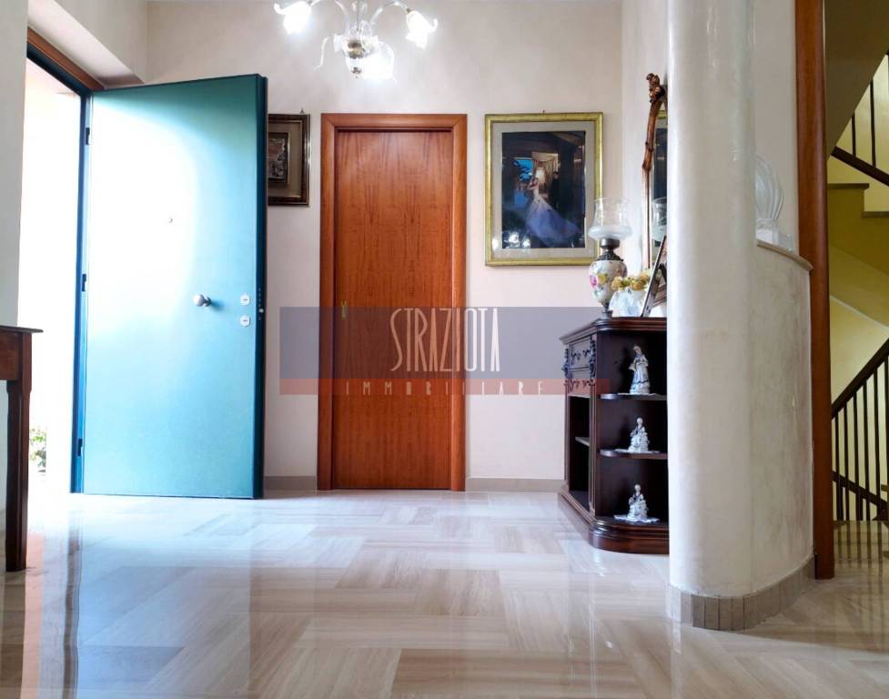 casa indipendente in vendita a Modugno