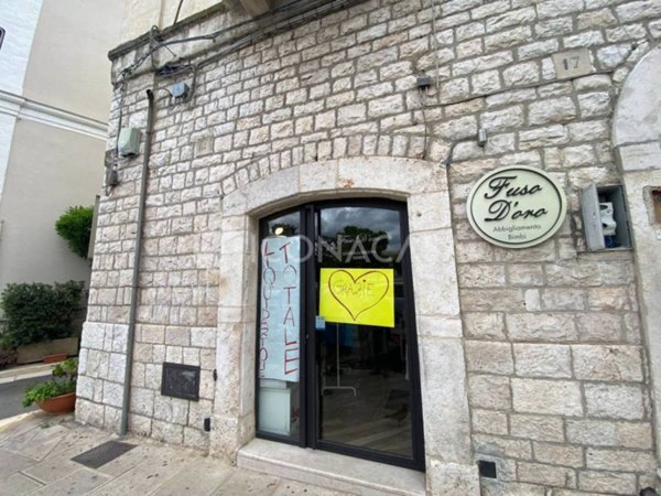 negozio in vendita a Modugno