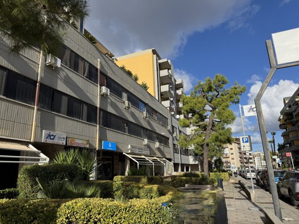 ufficio in vendita a Modugno