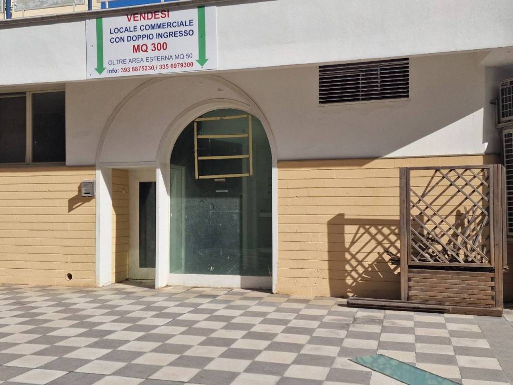 negozio in vendita a Modugno