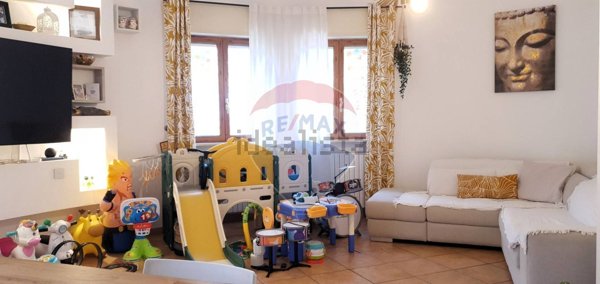 casa semindipendente in vendita a Modugno