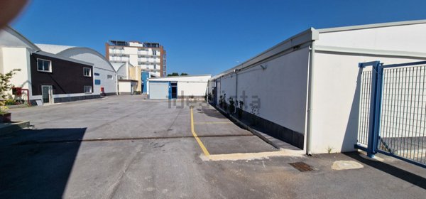 ufficio in vendita a Modugno